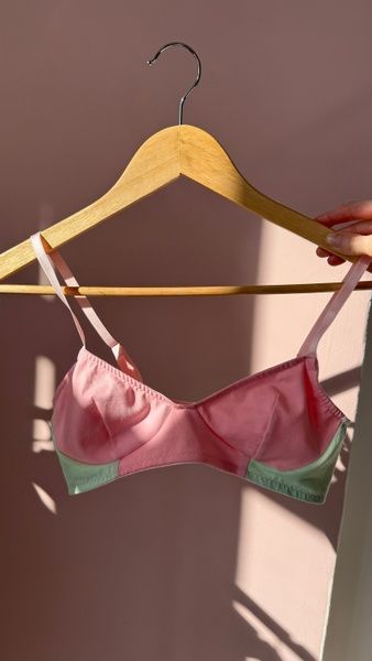 Бавовняний комплект білизни Bubblegum з трусиками бікіні bavovnianyi-komplekt-bilyzny-bubblegum-z-trusykamy-bikini фото